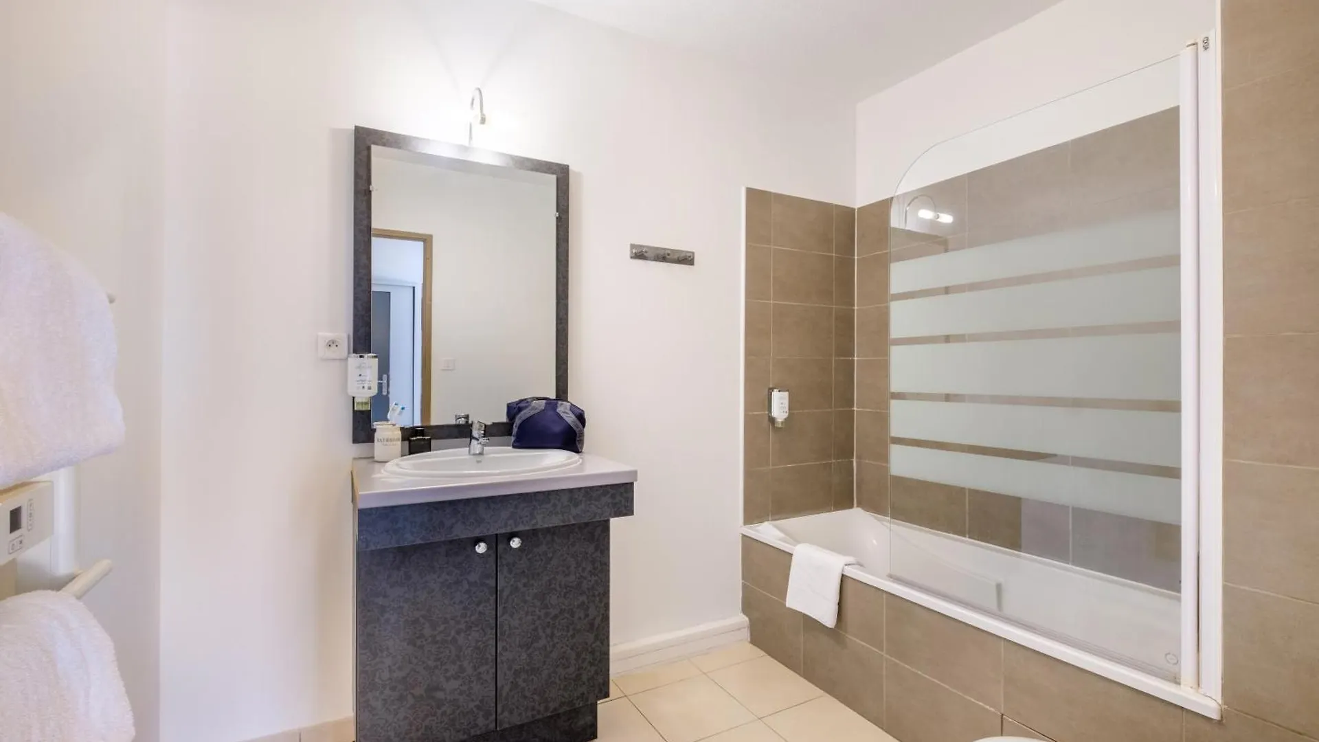 Hotel Zenitude Hôtel-Résidences Le Maestria Antibes