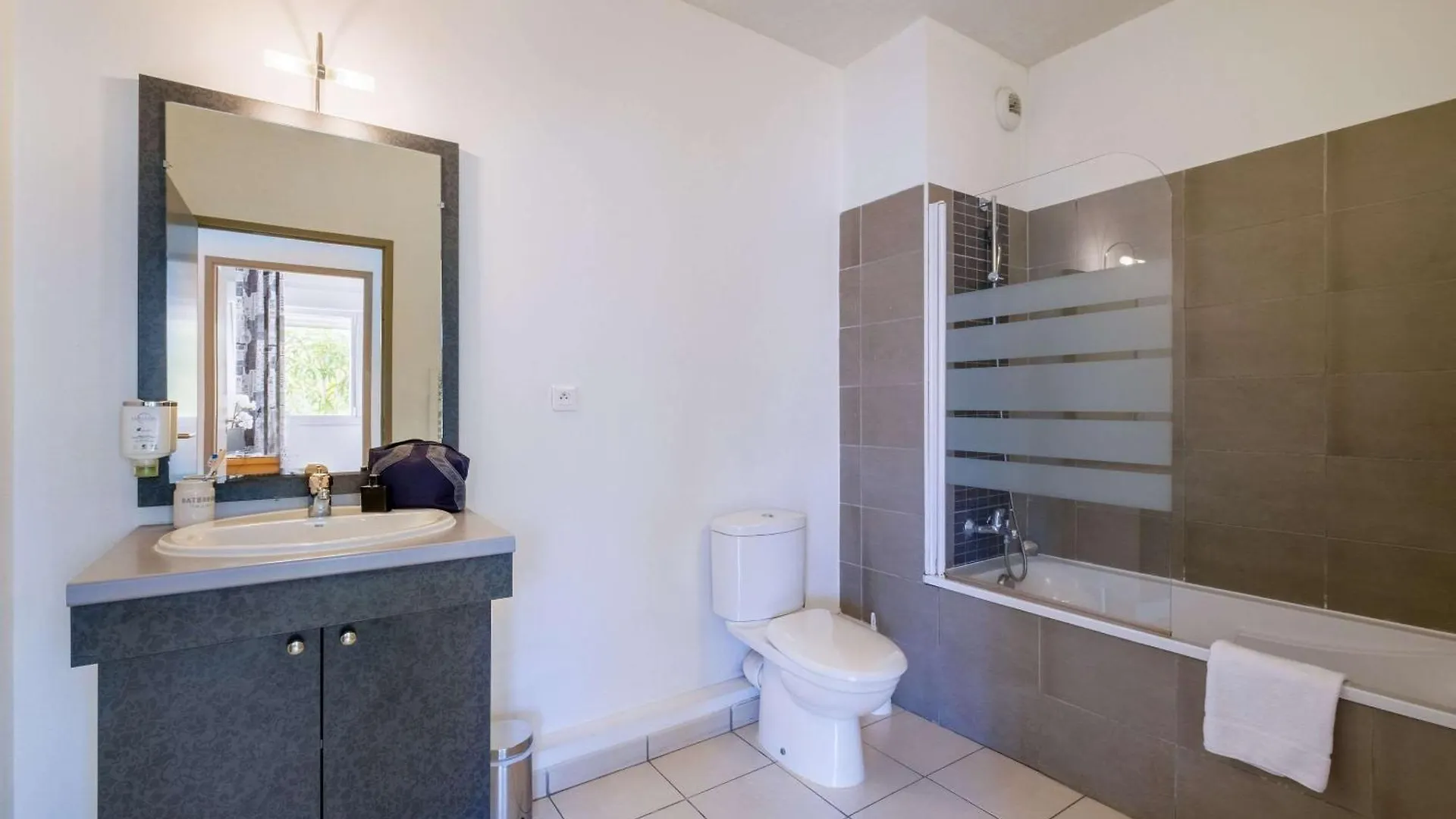 Comfort Aparthotel Antibes Le Maestria France