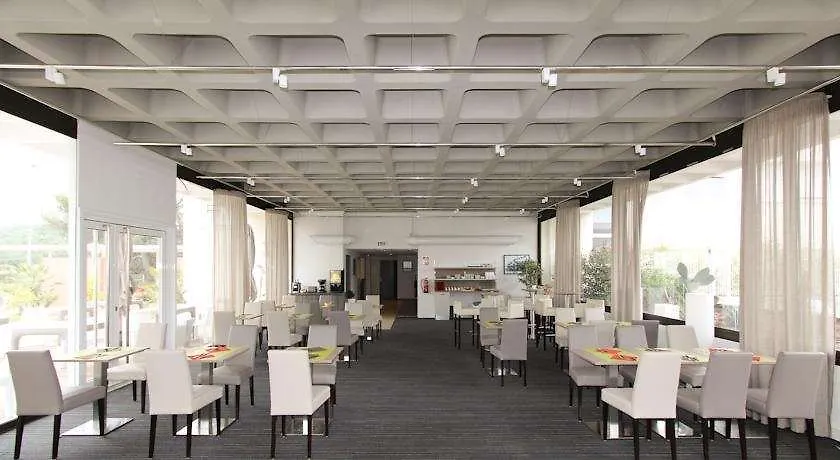 Comfort Aparthotel Antibes Le Maestria Hotel